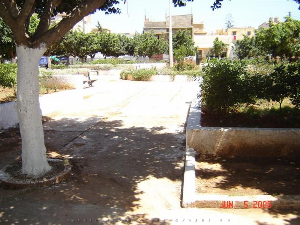 06 2006 ORAN CHOUPOT PLACE DE CHOUPOT.jpg